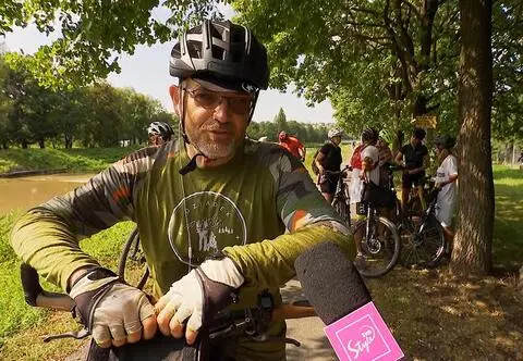 63-letni dziadek Olinka przemierza Polskę na rowerze dla chorego wnuka