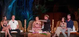 "Hotel Paradise 11". Uber Pandora