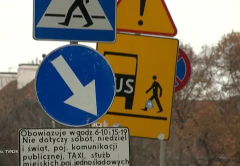 Drogi w Polsce chorują na „znakozę” – szykuje się wielka wycinka znaków drogowych