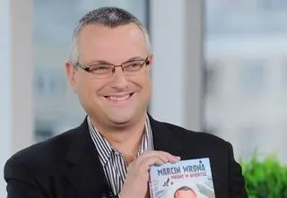 Dziennikarz TVN schudł 10 kg w miesiąc! Jak tego dokonał? 