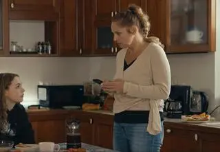 "Szpital św. Anny". Niezręczna rozmowa Kaśki z córką. Majka nie wie, że ma wizytę u kochanki ojca... [PRZED EMISJĄ W TV]