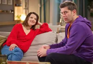 "Na Wspólnej" PRZED EMISJĄ odcinka 3888 w TV: Marta romansuje z… kobietą?!