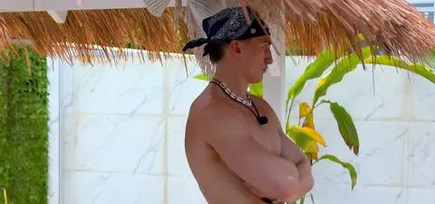 Niefortunny finał zabawy w "Hotelu Paradise". Tobiasz otworzył oczy i... został sam. Gdzie zniknęła Weronika? [PRZED EMISJĄ W TV]