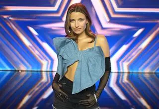 Julia Wieniawa poruszyła temat kompleksów i hejtu w sieci. "Naczytasz się tego i zaczynasz w to wierzyć"