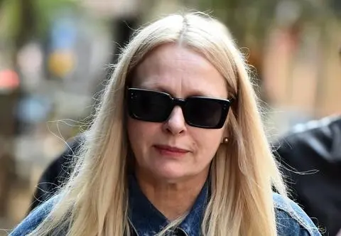 Katarzyna Nosowska na wózku podczas koncertu sanah! Wokalistka wyjaśniła, co się stało