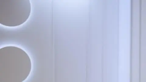 250911_ANATOMIA_PIEKNA_S02E04_Sub_01
