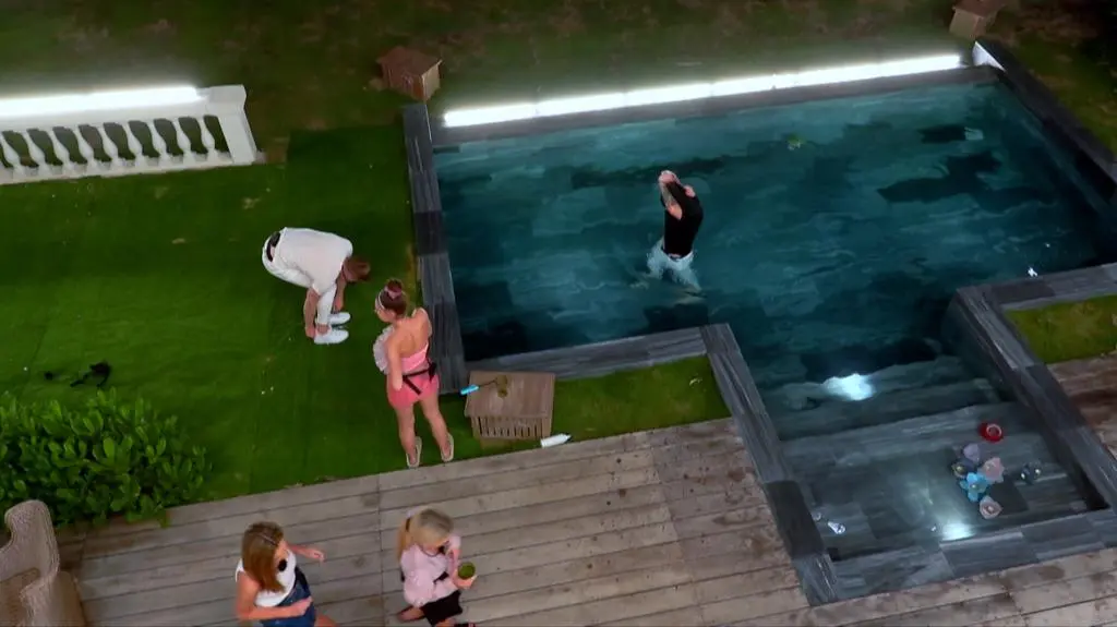 TVN7_PRORES_HOTEL_PARADISE_S09_ODC_07_POP1