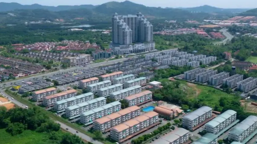 Widok na nowoczesne osiedla w Kota Kinabalu