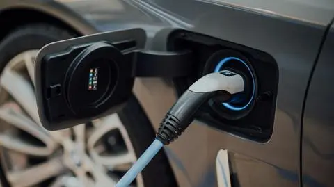 Wtyczka ładowania auta elektrycznego