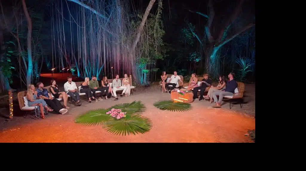 "Hotel Paradise 11"