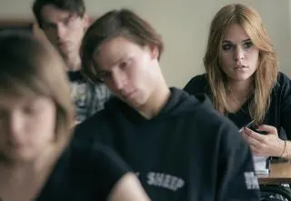 Młodzi aktorzy w "Belfrze". Kto gra uczniów z Dobrowic?