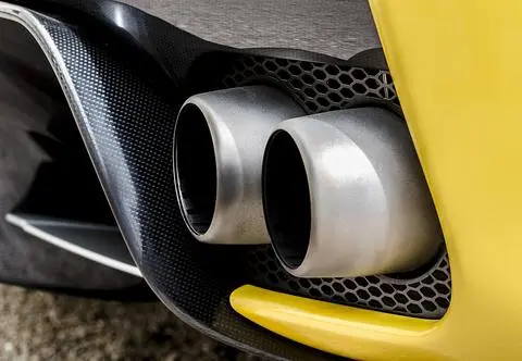 UE zmienia kurs w motoryzacji. Silniki spalinowe zostają po 2035 roku