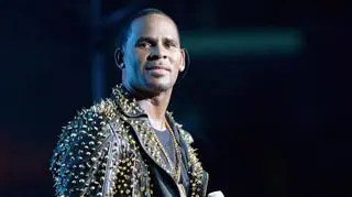 R. Kelly nadaje z więzienia! Amerykanie oburzeni zachowaniem skazanego muzyka