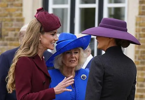 Królowa Kamila w opałach przy Melanii Trump. Księżna Kate całkowicie przejęła sytuację