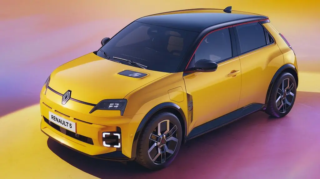 Renault-5_E-Tech-2025-wallpaper