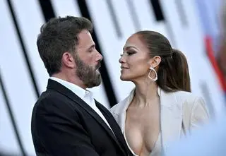 Jennifer Lopez i Ben Affleck wspólnie pozowali na czerwonym dywanie. To ich pierwsze spotkanie od rozwodu