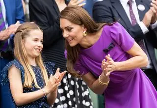 Księżniczka Charlotte skończyła 10 lat. Księżna Kate pokazała najnowsze zdjęcie córki. Co zauważyli internauci?