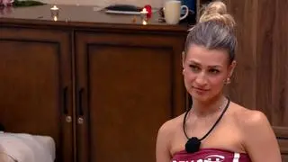 "Hotel Paradise 11". Oliwia