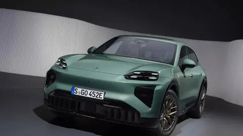 Porsche Cayenne Electric
