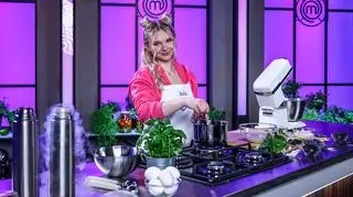 Ma 21 kolczyków i chętkę na wygraną. A czy ma smak godny "MasterChefa Nastolatki"? [PRZED EMISJĄ W TV]