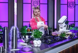 Julia Krasnowska z "MasterChef Nastolatki" zachwyci smakiem? Jest piercerką [PRZED EMISJĄ W TV]
