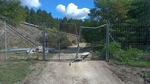 Kierowcy niszczą bramy awaryjne na autostradach. GDDKiA ostrzega przed tragicznymi skutkami
