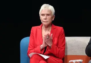 25 lat czekania na przebudzenie córki. Ewa Błaszczyk wciąż się nie poddaje