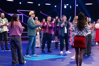 "The Floor". Grzegorz i ukryty kwadrat