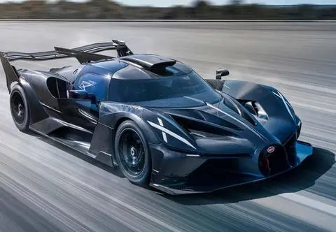Bugatti Bolide: 60 km jazdy i… wymiana opon za 8 tys. dolarów  