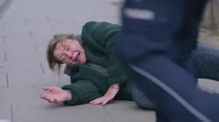 "Na Wspólnej" odc. 4144. Jolanta upada i łamie rękę