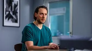 "Szpital św. Anny", odc. 125. Sabina drżała przed gniewem Streckera, Wroński został wezwany na dywanik [STRESZCZENIE]