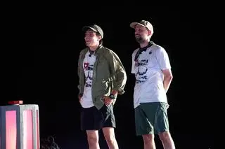 "Afryka Express". Nikodem Rozbicki i Paweł Kurkowski 