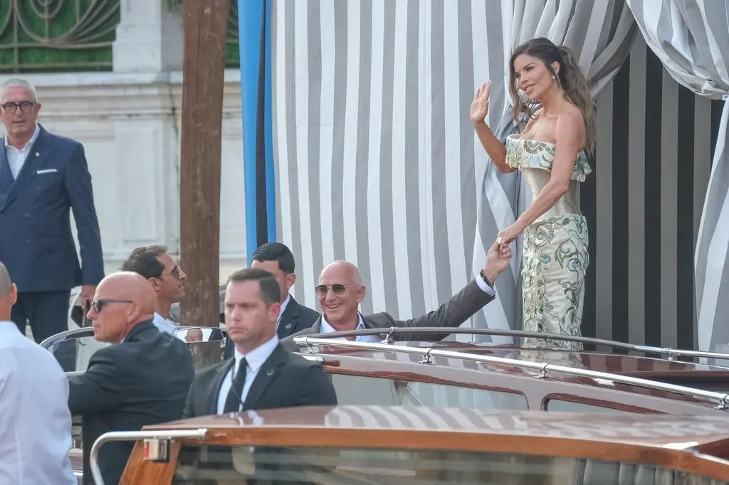 Lauren Sanchez i Jeff Bezos na weselu w Wenecji