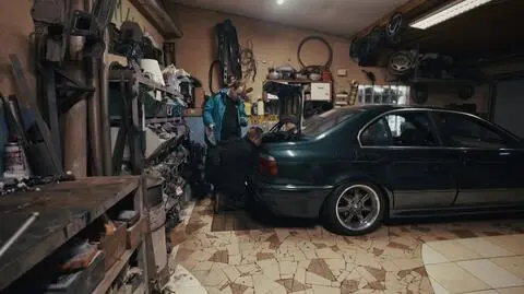 Moto Fachury. Lincoln w kolorze, kłopoty z budą kampera i diagnostyka BMW