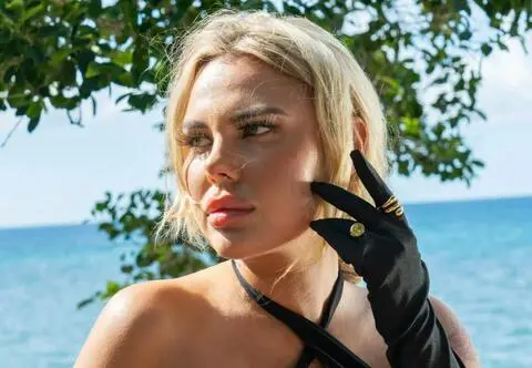 Samanti zaskoczyła fanów "Hotelu Paradise". Mało kto wiedział, że robi muzyczną karierę! Posłuchajcie, jak śpiewa