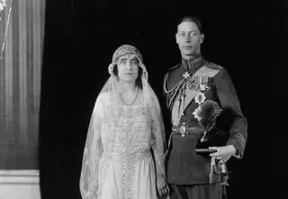 Nie znosił wystąpień publicznych i nie marzył o byciu królem. Ojciec Elżbiety II stał się bohaterem głośnego filmu