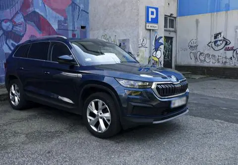 Wojny samochodowe. Auto za 110 tysięcy: Skoda czy Segway?