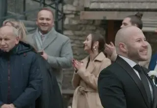 Niespodziewani goście na ślubie nowych uczestników "ŚOPW". Anita i Adrian skradli show