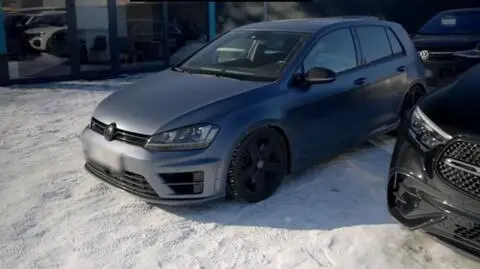 Zawodowi handlarze: BMW serii 2, Golf R ze Szwajcarii i Mercedes W124 Pullman