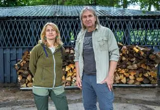 "Bitwa o gości". Konfrontacja, jakiej jeszcze nie było. Dwa skrajne światy i zimny kubeł wody [PRZED EMISJĄ W TV]