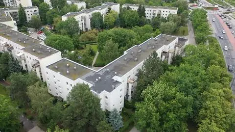 Zakazali wejścia do mieszkań. Gdzie podzieją się ludzie?