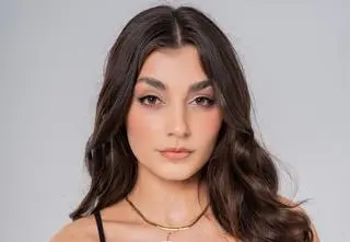 Jej przebój osiąga miliony wyświetleń. Kim jest 22-letnia Wiktoria Kida?