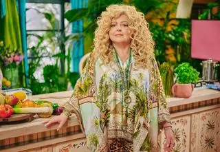 Zraz z polędwiczki wieprzowej ze szparagami i burratą – Przepis Magdy Gessler z 4. odcinka "Magda gotuje Internet" 