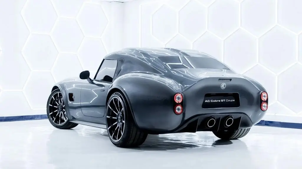 2026-AC-Cobra-Coupe-00006-2048x1236-1