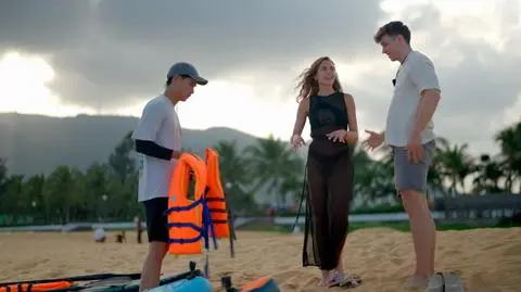 Hotel Paradise 8. Randki