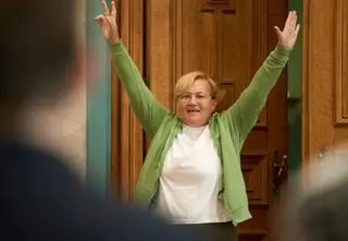 The Traitors. Arena odc. 2. Monika Zadęcka i Adam Bąk poznali zdrajców i tajemnice graczy. Jak zareagowali? 