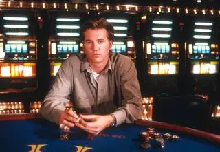 Zmarł Val Kilmer, Jennifer Lawrence ponownie została mamą. Sprawdź, co działo się 2 kwietnia!