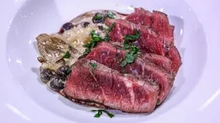  
Stek z sosem grzybowym