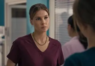 "Szpital św. Anny". Odc. 59. Kaja pomoże matce Darii? Ma pewien plan. Ginekolożka nie wierzy, że to się uda [PRZED EMISJĄ W TV]