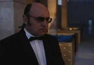 "Lady Love": Wciągająca relacja ojca z córką i wyzwania językowe – Adam Woronowicz o pracy na planie